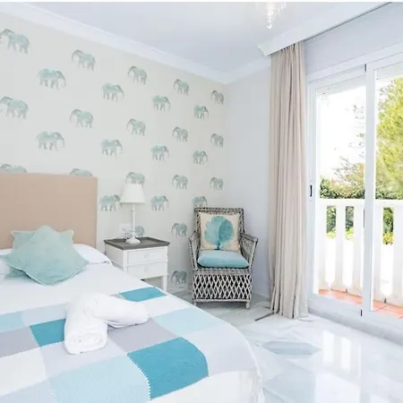 Hotel Fantastic Townhouse/5bdrms/private Pool Marbella