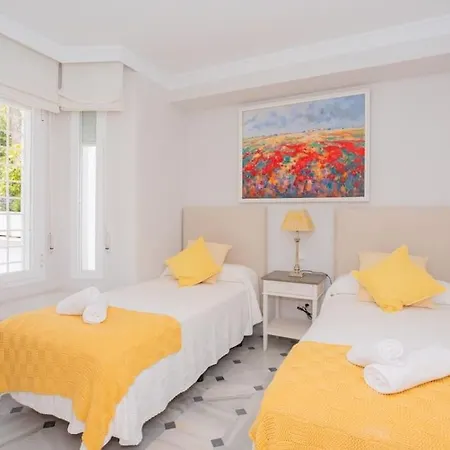 Fantastic Townhouse/5bdrms/private Pool