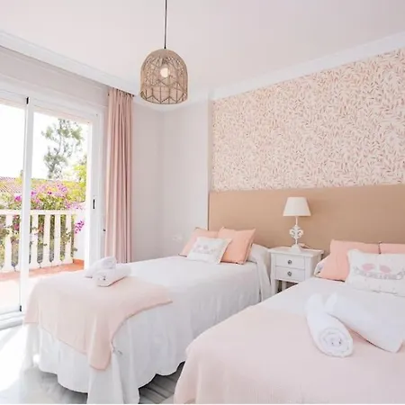 Hotel Fantastic Townhouse/5bdrms/private Pool Marbella