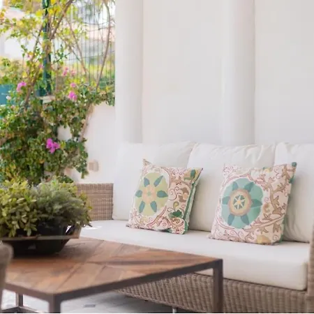 Fantastic Townhouse/5bdrms/private Pool